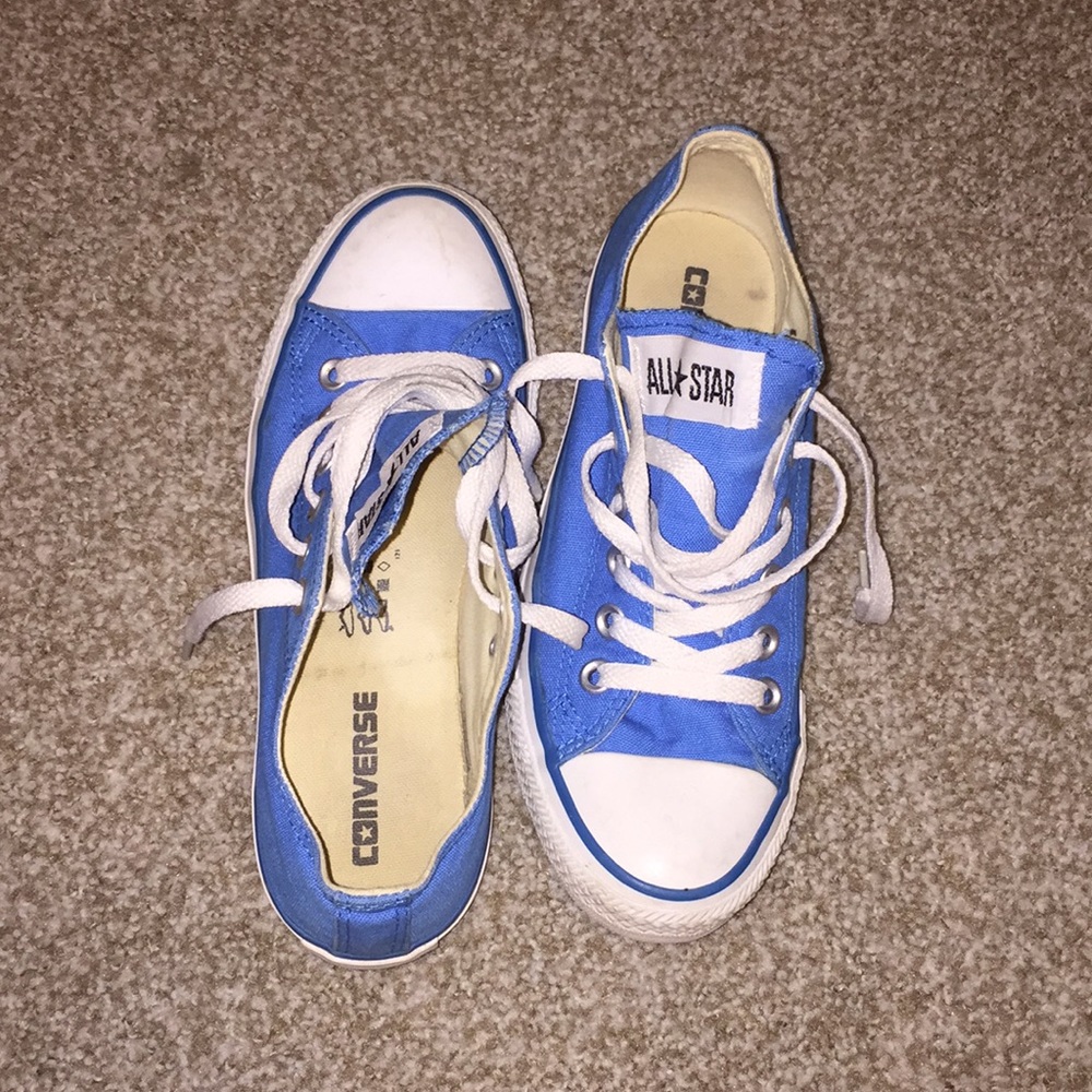 Blue converse size 5.